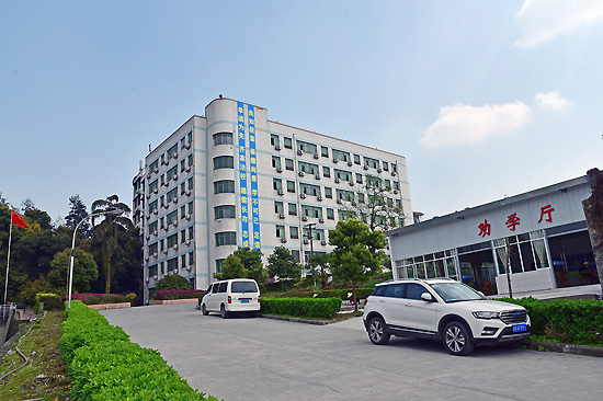 重庆市红春藤技工学校介绍,重庆市红春藤技工学校地址及招生专业