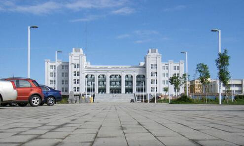 湖北航天工业学校