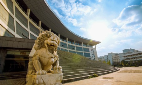 南京中医药大学环境图 南京中医药大学环境图