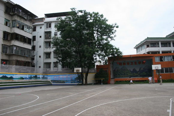 桂林市卫生学校环境图 桂林市卫生学校环境图
