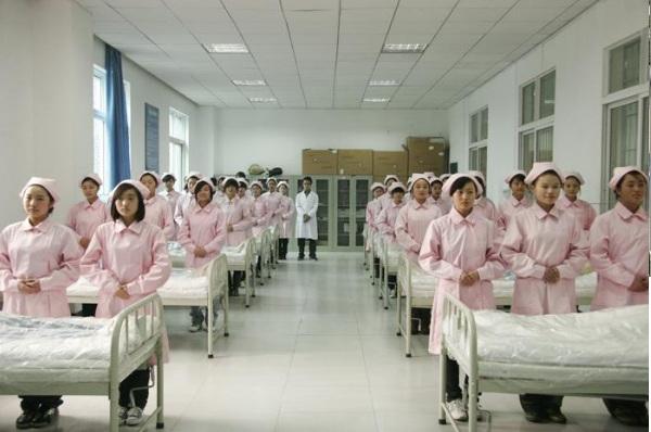 重庆初中生可以学卫校吗 重庆初中生可以学卫校吗